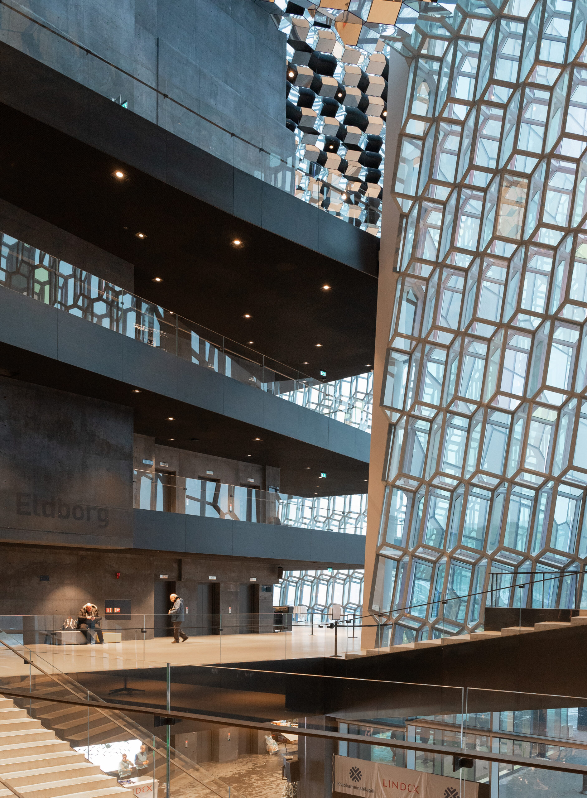 Architekturfotografie: Harpa Konzerthaus in Reykjavik, Island