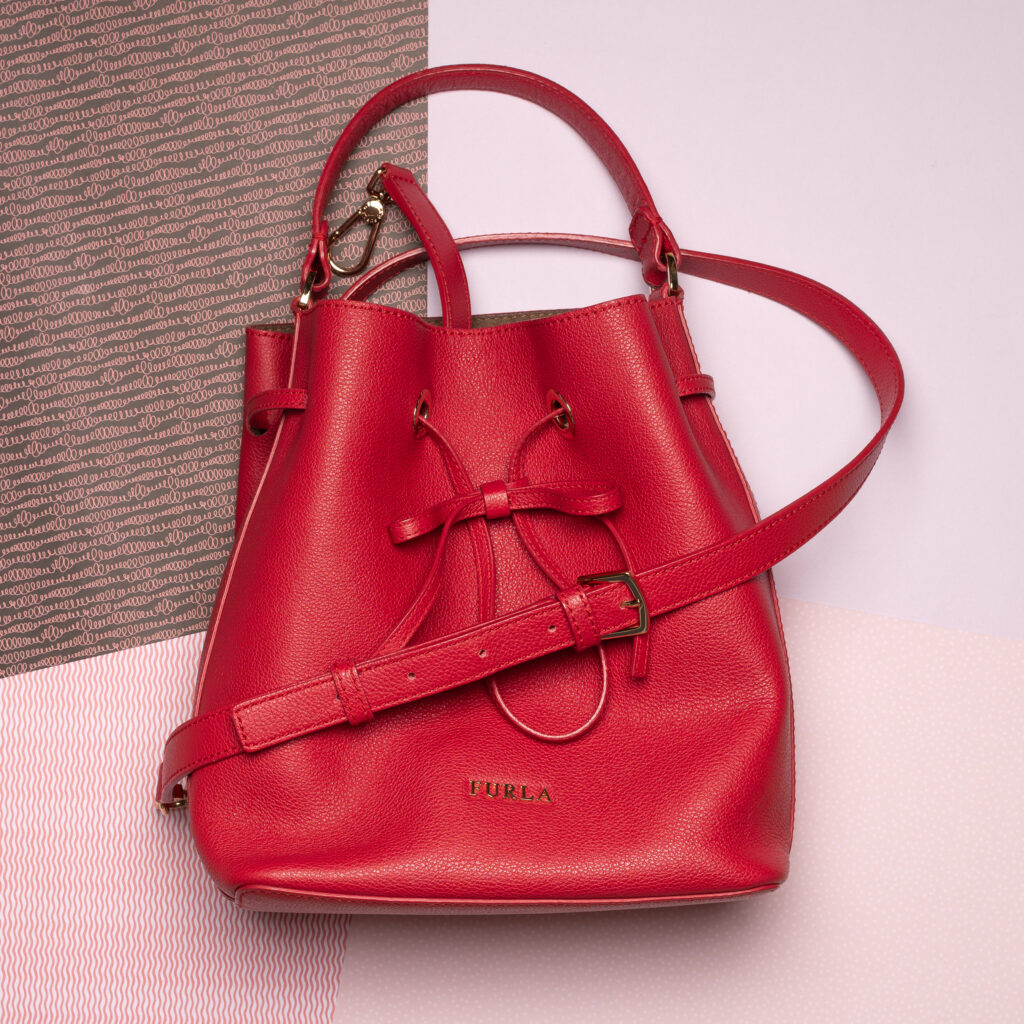 Werbefotografie: Pinke Handtasche von Furla